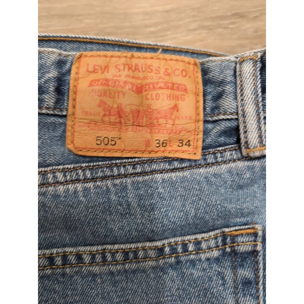 LEVI'S 505 MEN'S JEANS SIZE 36X34 Blue Straight Regular Light Wash EUC
